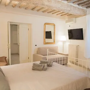  Apartament Casa Laurentius